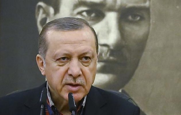 Οι κεμαλικοί ζητούν από τον Ερντογάν άρση του καθεστώτος έκτακτης ανάγκης
