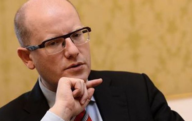 Αυστριακός ΥΠ. ΕΣ.: Οι διασώσεις προσφύγων στη Μεσόγειο ισοδυναμούν με εισιτήριο για την Ευρώπη