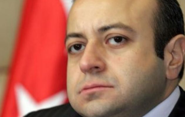 Τουρκικό “υφάκι” από τον Μπαγίς: Παραδώστε μας τους 8 “προδότες” εάν θέλετε ελληνοτουρκικές σχέσεις