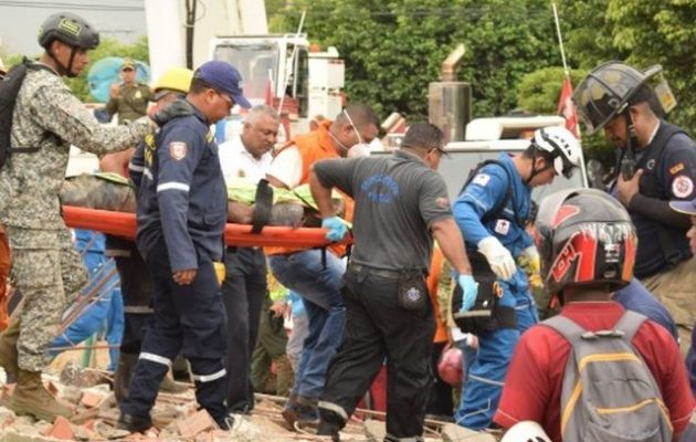Κατέρρευσε κτίριο στηv Κολομβία: 17 νεκροί και 23 τραυματίες
