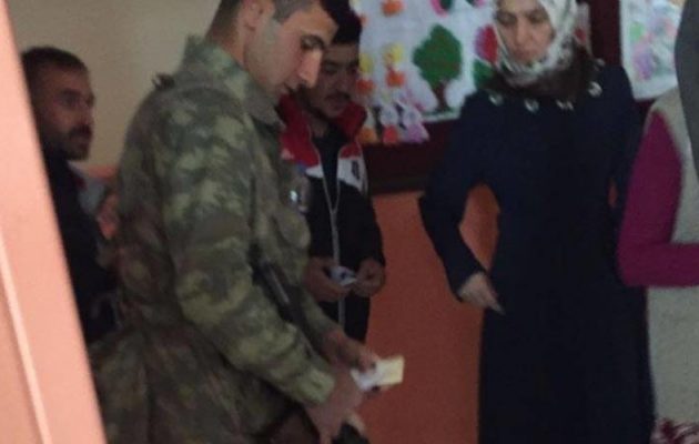 Τούρκοι στρατιώτες μπήκαν σε κουρδικό εκλογικό τμήμα και απείλησαν τους ψηφοφόρους