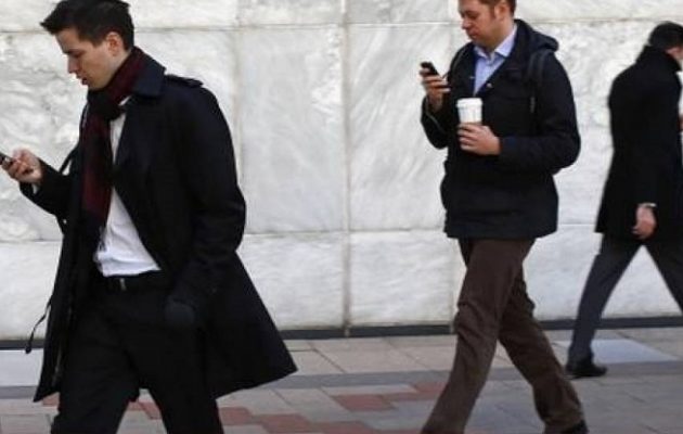 ΗΠΑ: Τα κινητά τηλέφωνα σκότωσαν μέσα σε ένα χρόνο 6.000 ανθρώπους