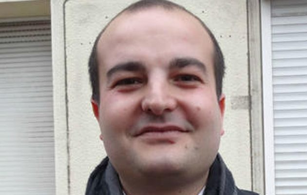 Νέο σκάνδαλο στη Γαλλία: Για αργομισθία στο Δημόσιο κατηγορείται συνεργάτης της Λεπέν