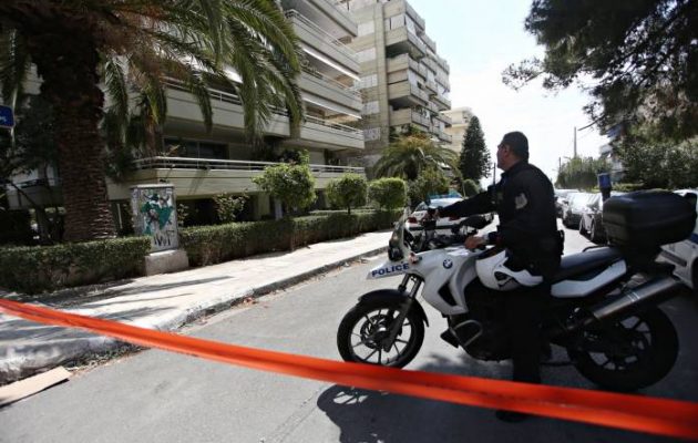 Κρυμμένος στη ντουλάπα για 14 ώρες ο τέταρτος της ληστείας στο Παλαιό Φάληρο