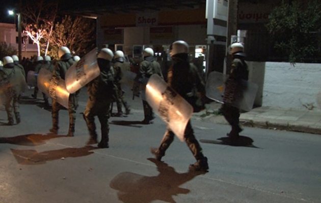 Ολιγομελής ομάδα ακραίων επιτέθηκε σε πρόσφυγες στη Χίο – Λιθοβολισμοί και κυνηγητά