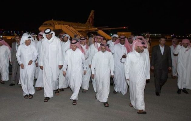 Πώς συνδέεται η απαγωγή κι απελευθέρωση των πριγκίπων του Κατάρ με τον πόλεμο στη Συρία