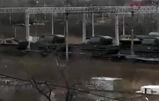 Τύμπανα πολέμου: O Πούτιν στέλνει στρατό στα σύνορα με τη Βόρεια Κορέα (βίντεο)