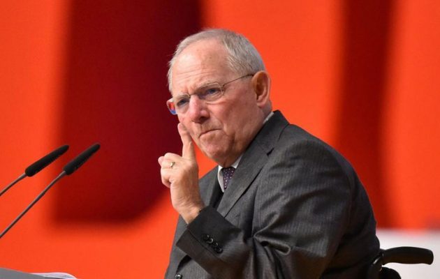 Σόιμπλε στο Eurogroup: Η συμφωνία απαιτεί λίγες ακόμη ημέρες