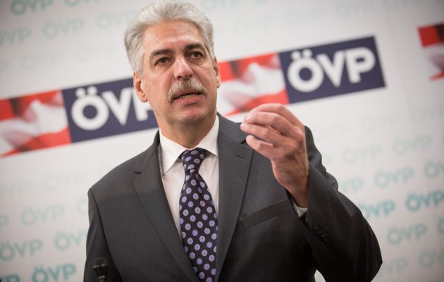 Συνολική συμφωνία για την Ελλάδα “βλέπει” τον Μάιο ο Αυστριακός ΥΠΟΙΚ