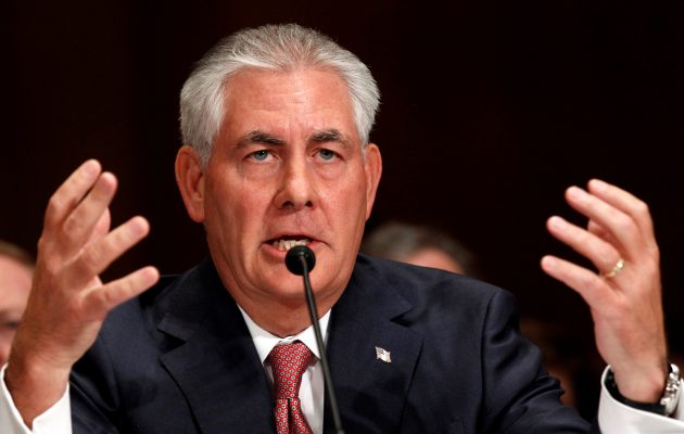 Ο Τίλερσον σε ρόλο διαιτητή για το Κατάρ – Καλεί τις χώρες του Κόλπου να παραμείνουν ενωμένες