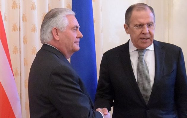 Προσπάθειες να τα “βρουν” μεταξύ τους Ρωσία και ΗΠΑ στη Μόσχα