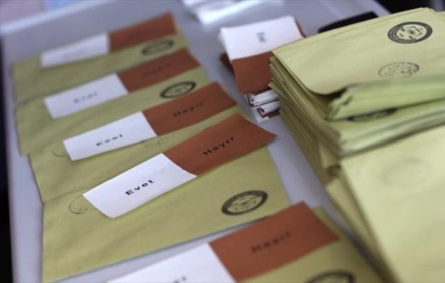 Συντριπτικά υπέρ του “όχι”  ψήφισαν οι απόδημοι Τούρκοι στην Ελλάδα