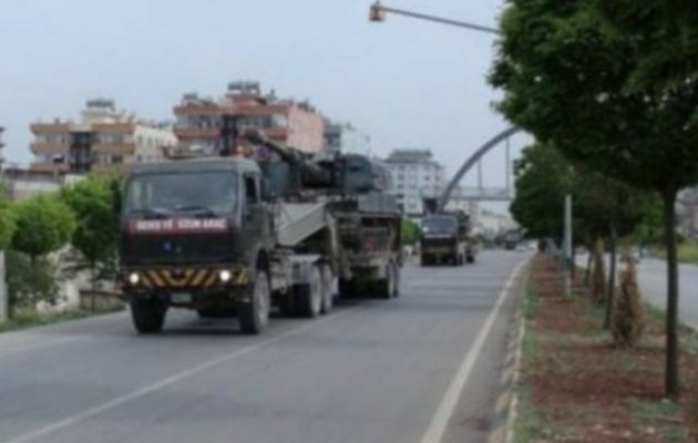 Οι Τούρκοι μετέφεραν πυροβόλα και ρουκέτες στα σύνορα με το κουρδικό καντόνι της Εφρίν (φωτο)