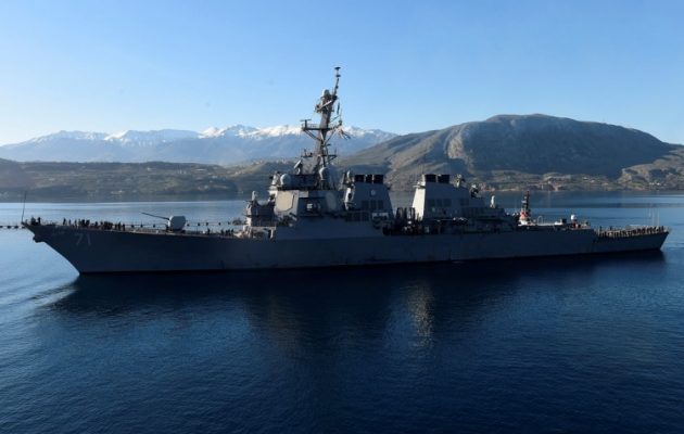 Αμερικανικά πολεμικά πλοία πλησίασαν τις ακτές της Συρίας – Φόβοι για χτύπημα