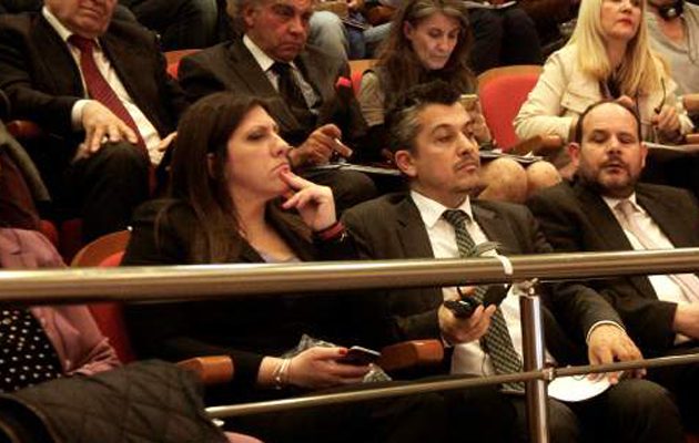 Aπίστευτο σόου της Κωνσταντοπούλου σε εκδήλωση της Ε.Ε. στην Αθήνα (βίντεο)