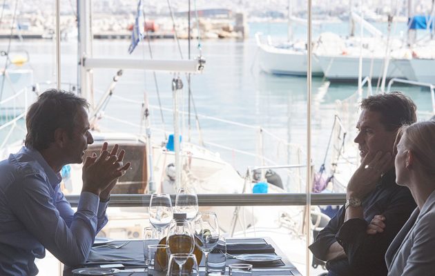 Τι συζήτησε ο Μητσοτάκης με τον Κατάινεν  σε γεύμα στον  Πειραιά