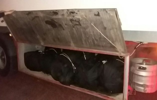 Αλβανός έκρυψε 207 κιλά κάνναβης μέσα σε ταξιδιωτικούς σάκους