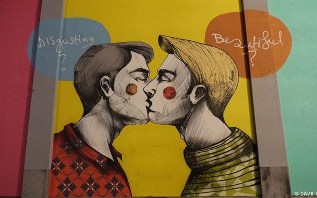 Κρύβονται οι γκέι στα Σκόπια – Τι φοβούνται και τι τους συμβαίνει