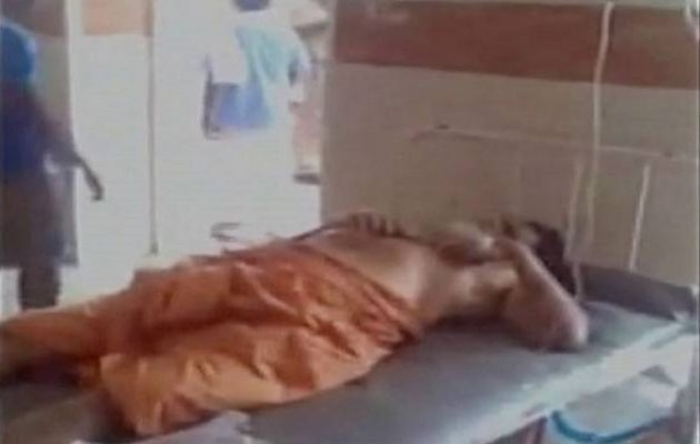 Ινδή φοιτήτρια έκοψε το πέος του κατ΄ εξακολούθηση βιαστή της θρησκευτικού γκουρού