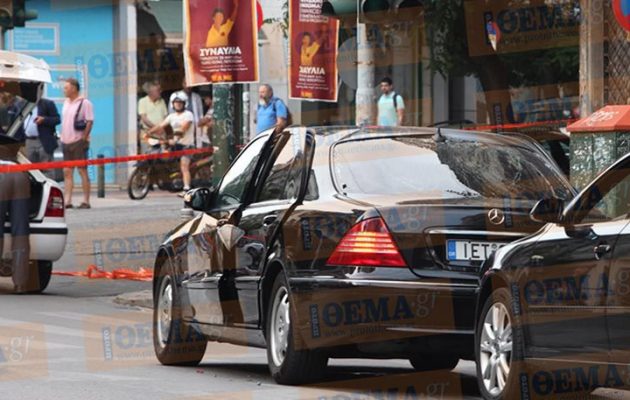 Έκρηξη βόμβας στο αμάξι του Λουκά Παπαδήμου – Τραυματίστηκαν τρία άτομα