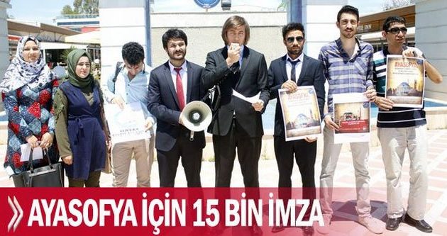 15.000 υπογραφές μάζεψαν Τούρκοι φοιτητές για να γίνει η Αγία Σοφία ξανά τζαμί