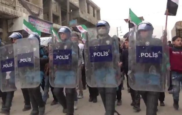 Μάχες ξέσπασαν μεταξύ μισθοφόρων της Τουρκίας στη βορειοδυτική Συρία