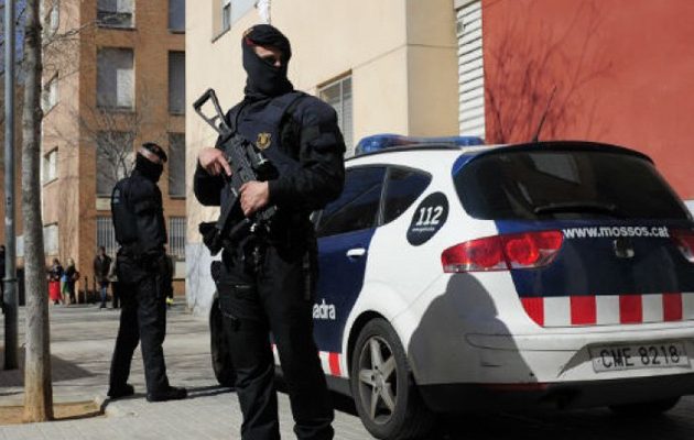 Συνελήφθησαν δύο άτομα στη Ισπανία για σχέσεις με το Ισλαμικό Κράτος