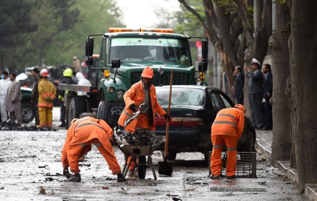 Το Ισλαμικό Κράτος ανέλαβε την ευθύνη για τη βομβιστική επίθεση στην Καμπούλ (βίντεο)