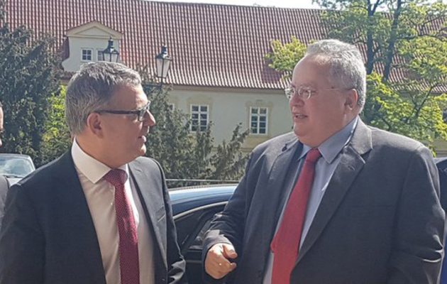 Κοτζιάς στην Τσεχία: Πρέπει να αποτρέψουμε τις τάσεις κατακερματισμού της Ευρώπης