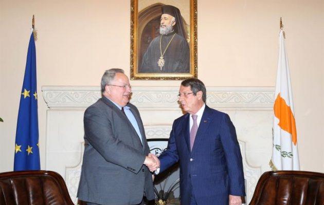 Σε πλήρη σύμπλευση Ελλάδα-Κύπρος στο Κυπριακό