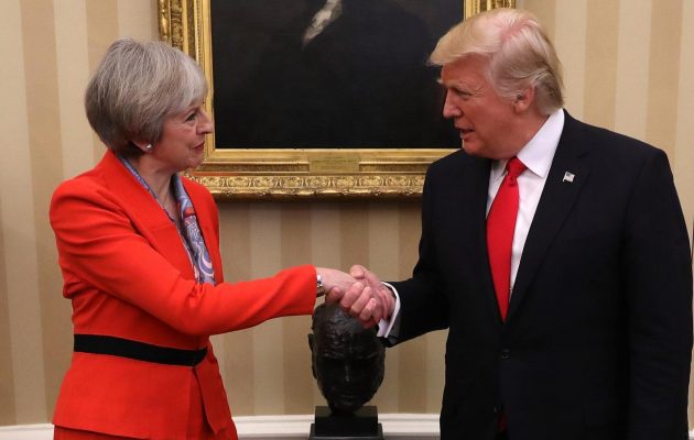 Η Μέι εμπιστεύεται τον Τραμπ: Θα συνεχίσουμε να μοιραζόμαστε πληροφορίες