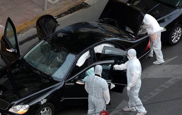 Στο μικροσκόπιο της ΕΛ.ΑΣ. η διαδρομή του φακέλου – Πώς “πέρασε” στα χέρια του Παπαδήμου