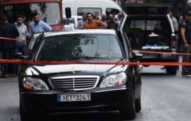 Βερολίνο: Να εντοπιστούν και να λογοδοτήσουν οι δράστες της επίθεσης στον Παπαδήμο