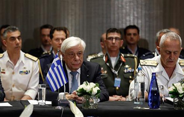 Aυστηρό μήνυμα Παυλόπουλου σε Τουρκία και Σκόπια