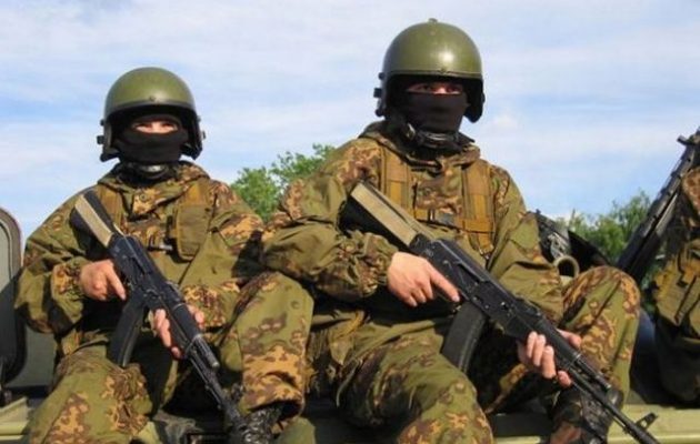 Ρώσοι κομάντος στη μάχη για το σπάσιμο της πολιορκίας της Ντέιρ Αλ Ζουρ από το Ισλαμικό Κράτος