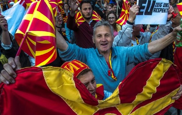 Τα “μαζεύει” το γερμανικό ΥΠΕΞ για τη δήλωση του υφυπουργού Μίκαελ Ροθ για τα Σκόπια