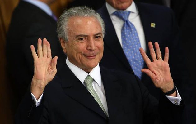 Πρόεδρος Βραζιλίας: Δεν παραιτούμαι, αν θέλετε διώξτε με