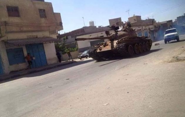 Δεκάδες νεκροί και τραυματίες από οδομαχίες στην Τρίπολη της Λιβύης