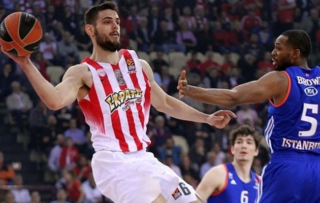 Ευρωλίγκα: Στο φάιναλ φορ της Πόλης ο Ολυμπιακός, νίκησε την Εφές με 87-78