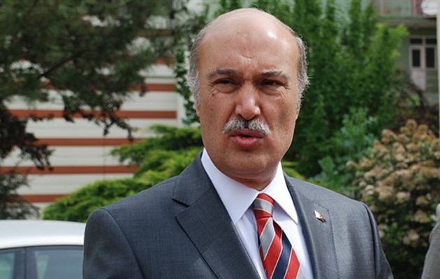 Ο Ερντογάν βάζει χειροπέδες και στον πρώην αρχηγό της αστυνομίας στην Κωνσταντινούπολη