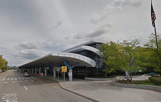 Άνδρας μαχαίρωσε αστυνομικό στο αεροδρόμιο του Μίτσιγκαν