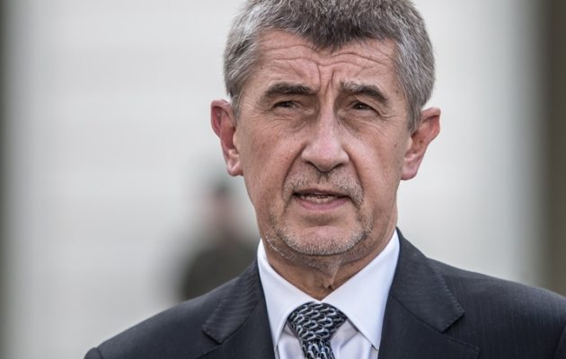 Πρωθυπουργός Τσεχίας: Να προστατεύσουμε τον ευρωπαϊκό πολιτισμό από τους λαθρομετανάστες