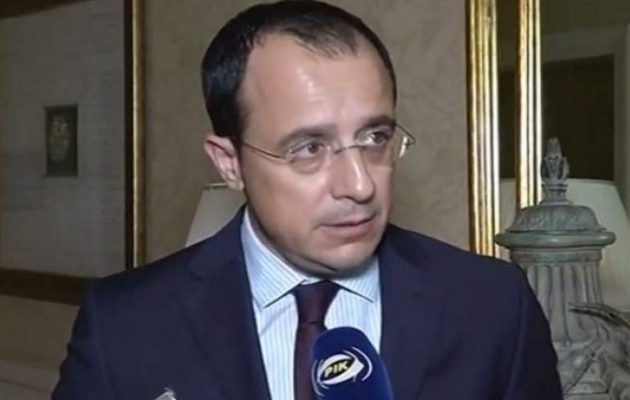 Χριστοδουλίδης προς Τσαβούσογλου: “Είναι η δική μας πατρίδα που βρίσκεται υπό κατοχή…”