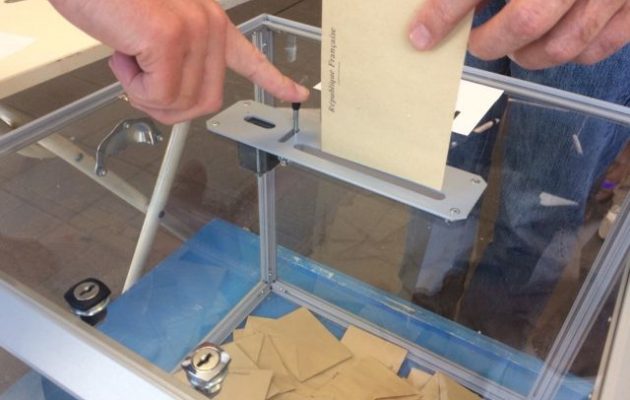 Βαριούνται να πάνε να ψηφίσουν για Βουλή οι Γάλλοι – Στο 19,24% η συμμετοχή