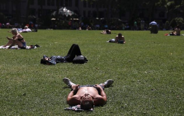 “Ψήνονται” στις νοτιοδυτικές ΗΠΑ – Θερμοκρασίες ρεκόρ στους 49 βαθμούς Κελσίου!