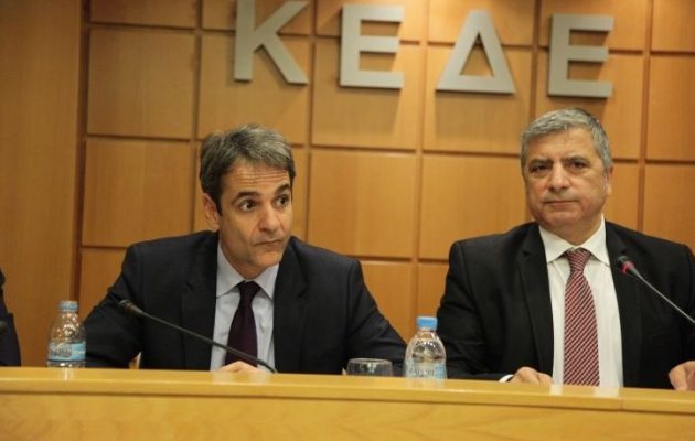 Νέα ανταρσία στη ΝΔ: Ο Πατούλης θέλει μονιμοποίηση των συμβασιούχων κόντρα στον Μητσοτάκη