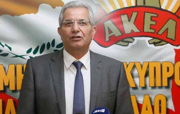 Ο Κυπριανού του ΑΚΕΛ συναντήθηκε με τον Έιντε σε διαμέρισμα της Λευκωσίας και τους “τσάκωσε” η ΚΥΠ