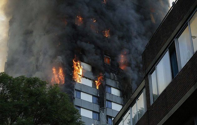 Φρίκη στο Λονδίνο: 12 νεκροί, δεκάδες τραυματίες και αγνοούμενοι στην κόλαση φωτιάς (φωτο +βίντεο)