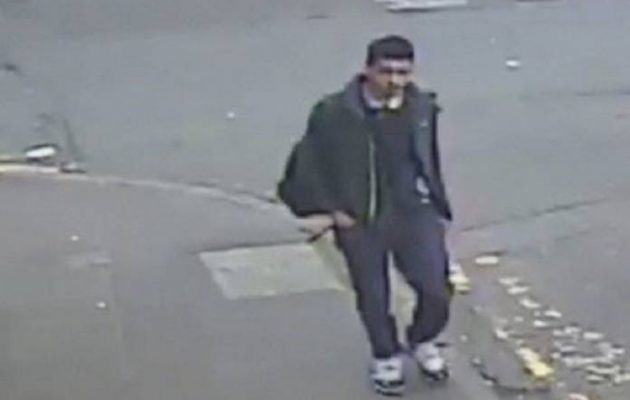 Η βρετανική αστυνομία έδωσε στη δημοσιότητα νέες φωτογραφίες του μακελάρη του Μάντσεστερ (φωτο)