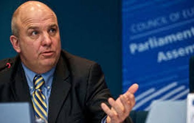 Επίτροπος Μούιζνιεκς: Η Ελλάδα η πιο φιλική χώρα στην προστασία των ανθρωπίνων δικαιωμάτων